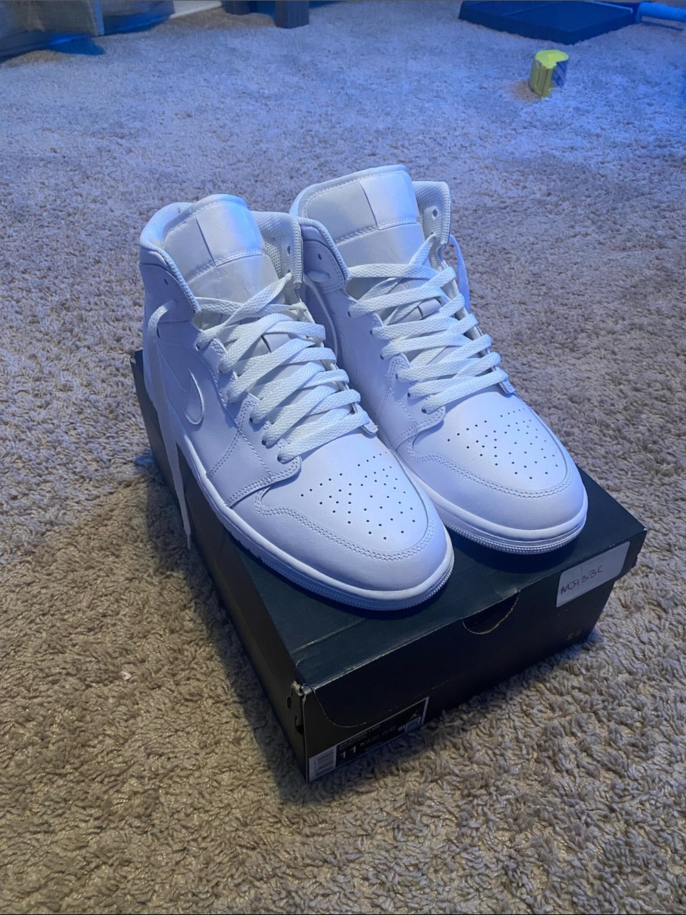 Men's Nike Jordan 1 Mid
